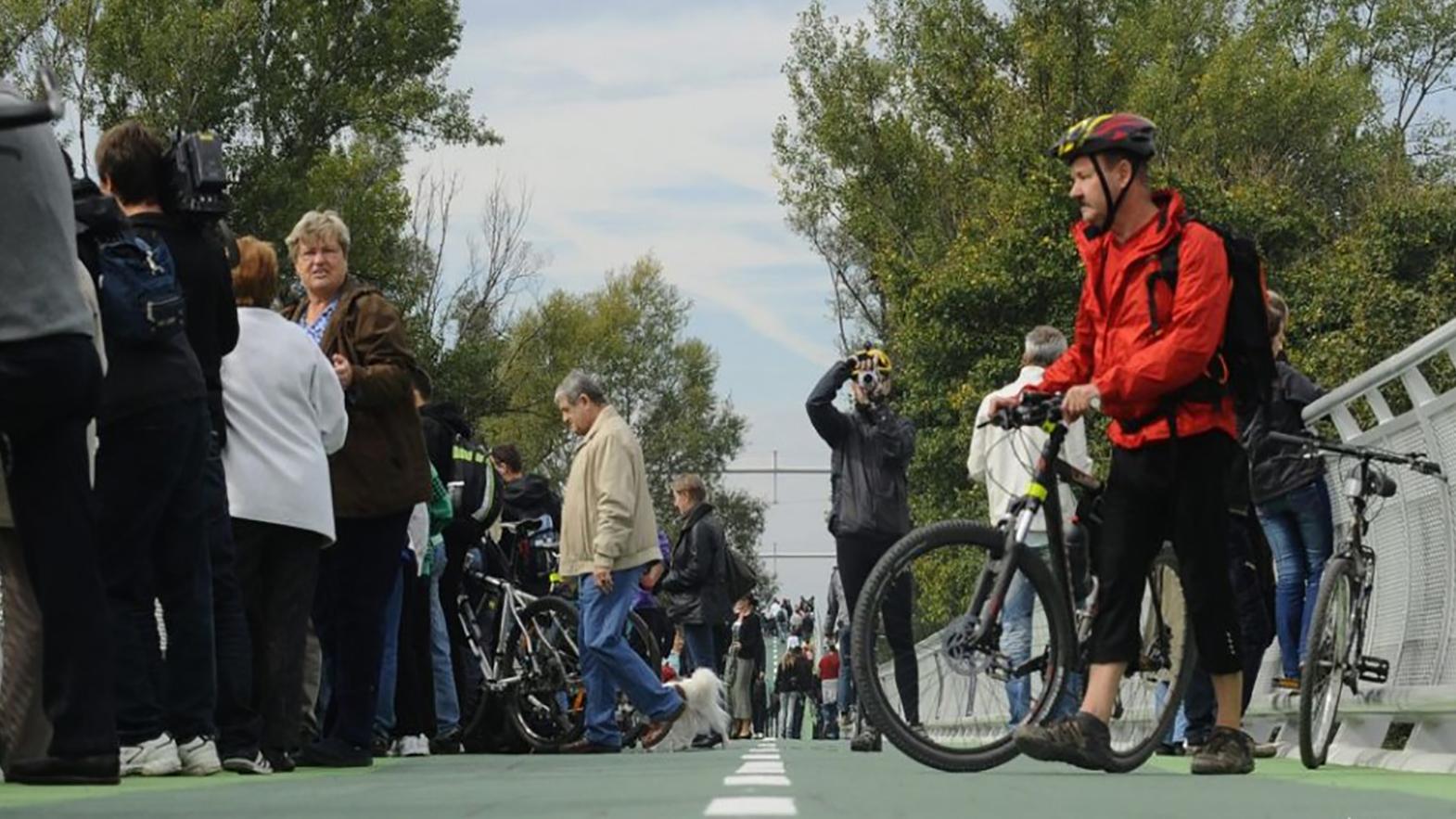 V Dubnici nad Váhom začali s výstavbou cyklotrasy do časti Prejta