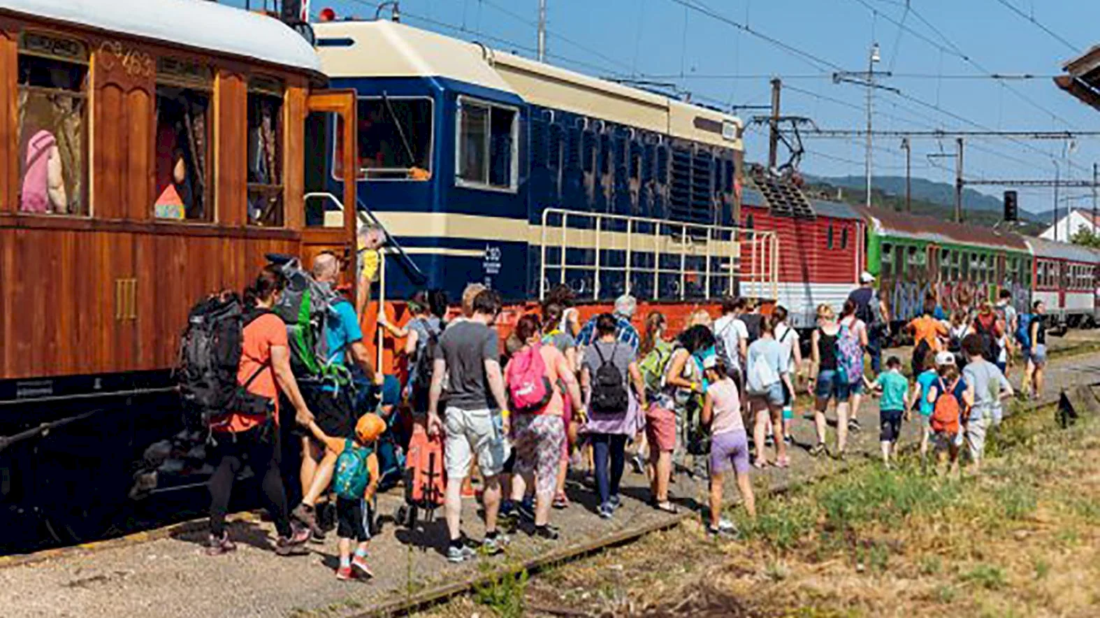 KOCR Trnavský kraj ponúka celodennú jazdu výletnými vlakmi