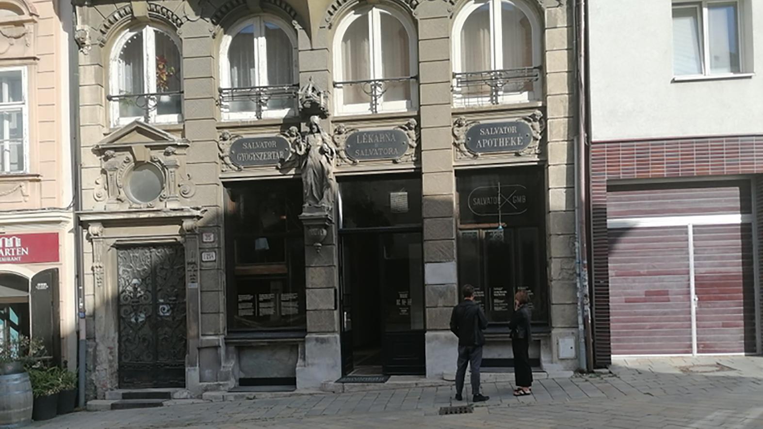 Do budovy Salvatora sa po vyše 25 rokoch vráti lekáreň