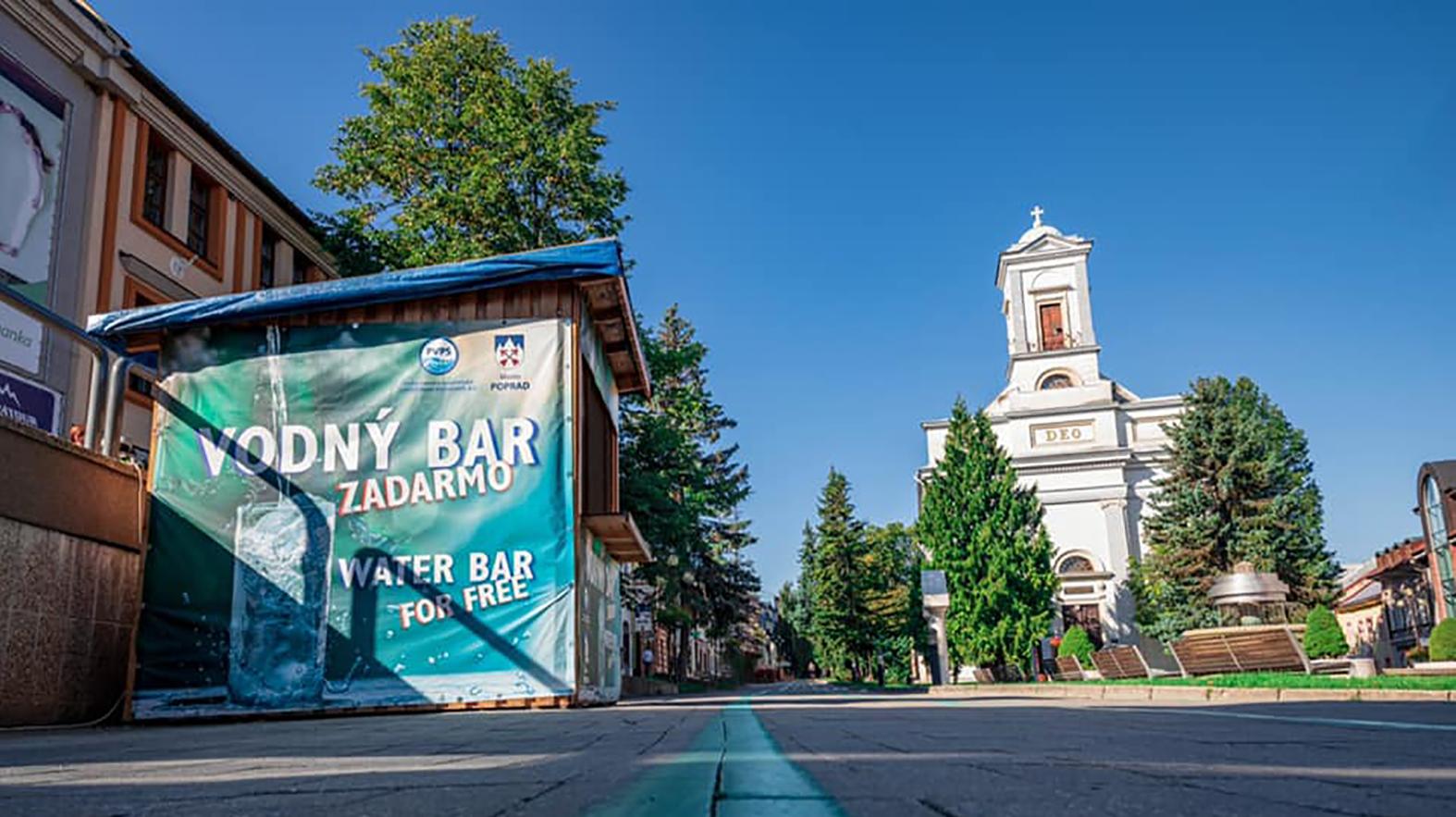 Na námestí pribudol vodný bar, otvorený bude počas horúcich letných dní