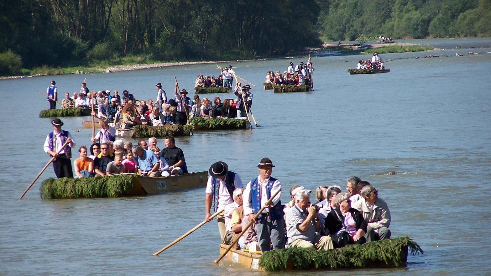 Pltníci sa s obcou nedohodli, vozia však turistov a obrátia sa na súd