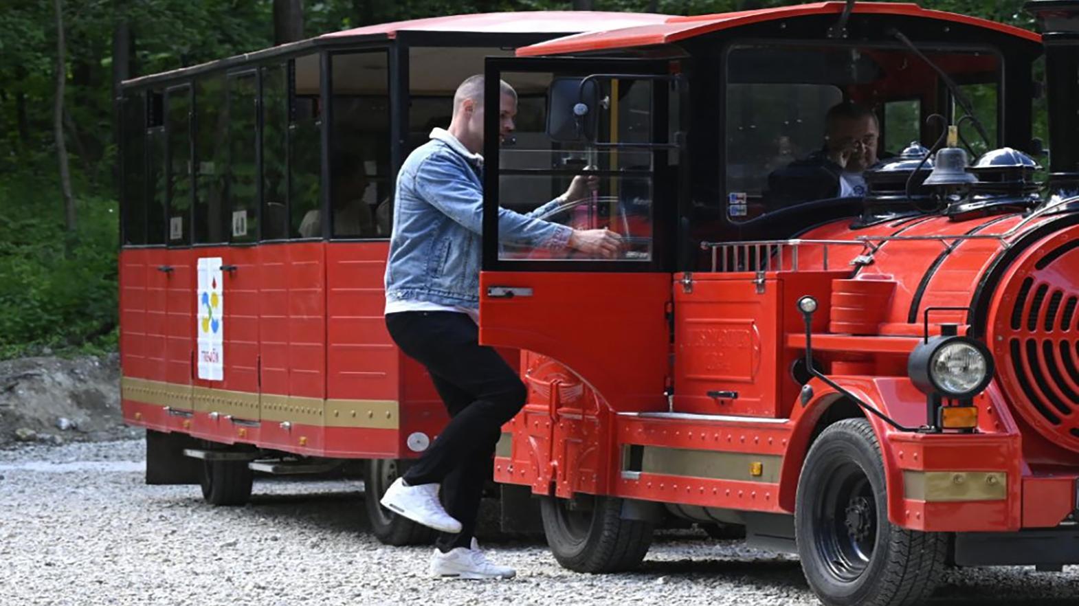 V Bardejove a vo Svidníku premávajú počas leta turistické vláčiky