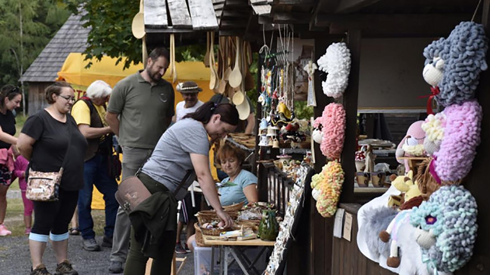 V pribylinskom skanzene sa stretli včelári z celého Slovenska