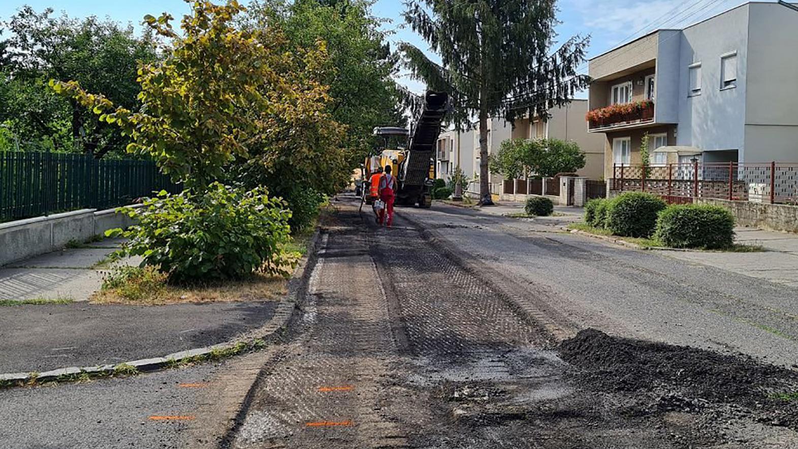 Vo Fiľakove vyasfaltujú sedem ulíc, obnovou prejde aj časť jedného vnútrobloku