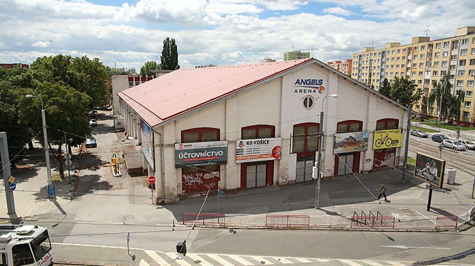 Rekonštrukcia Angels arény pokračuje, suma za práce stúpla o 174 000 eur