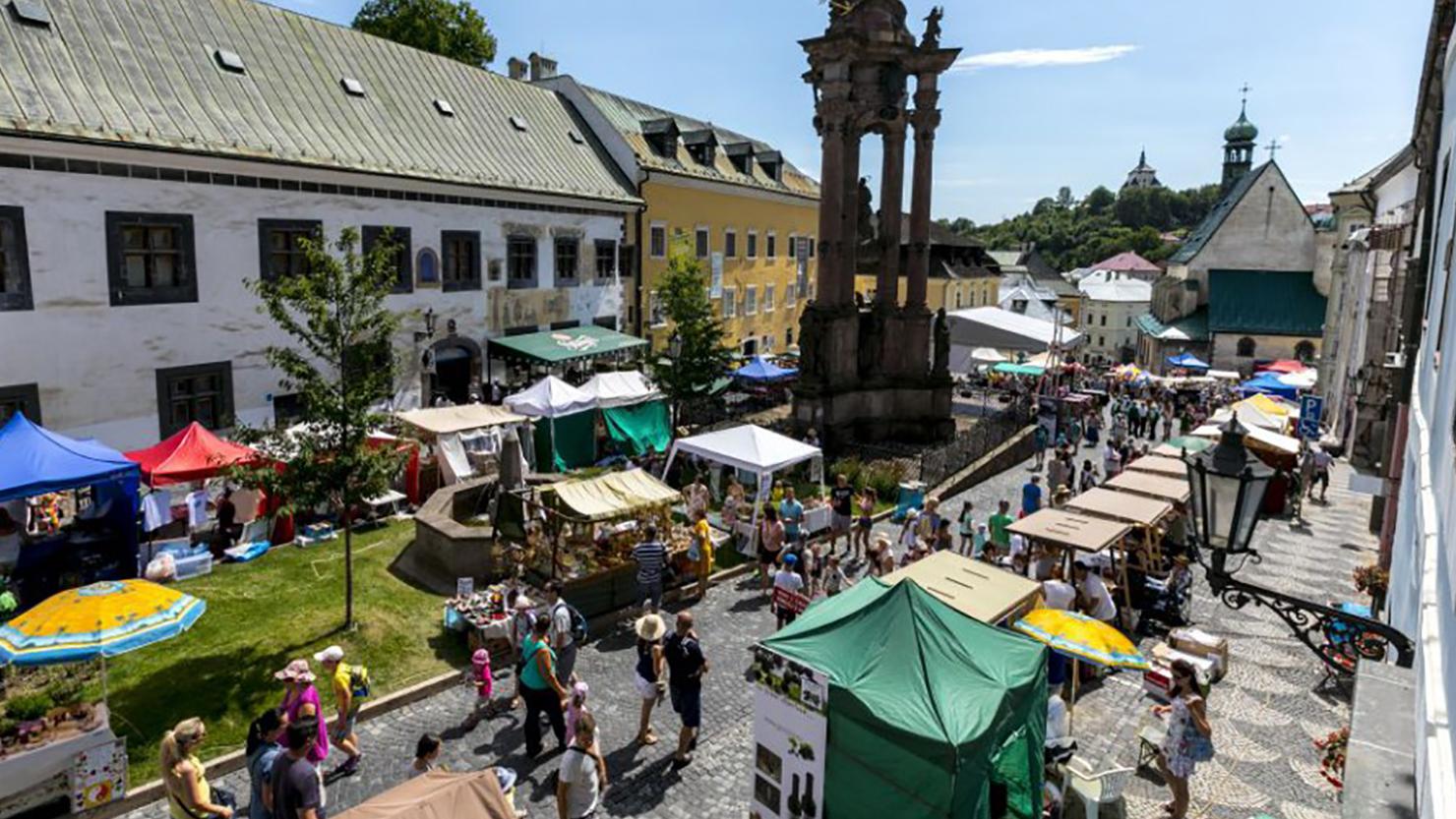 Obľúbené Nezabudnuté remeslá sa vracajú na námestia