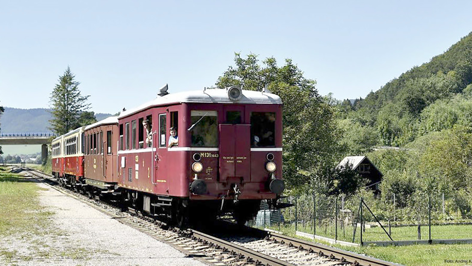 Na trati do Rajca bude premávať historický motorový vlak