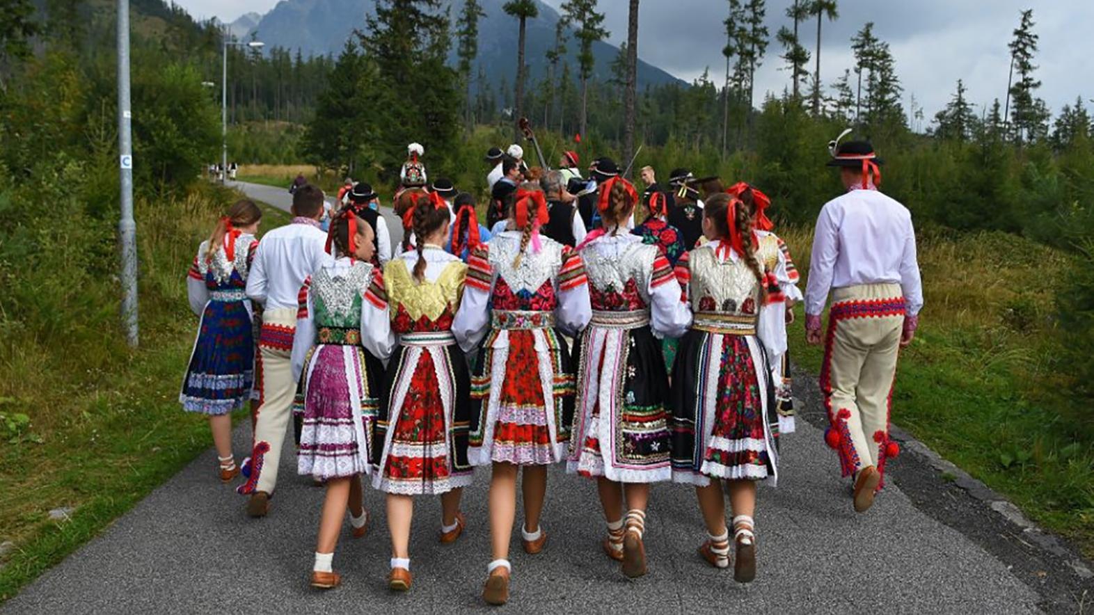 Goralské folklórne slávnosti sa z centra obce presunuli vyššie