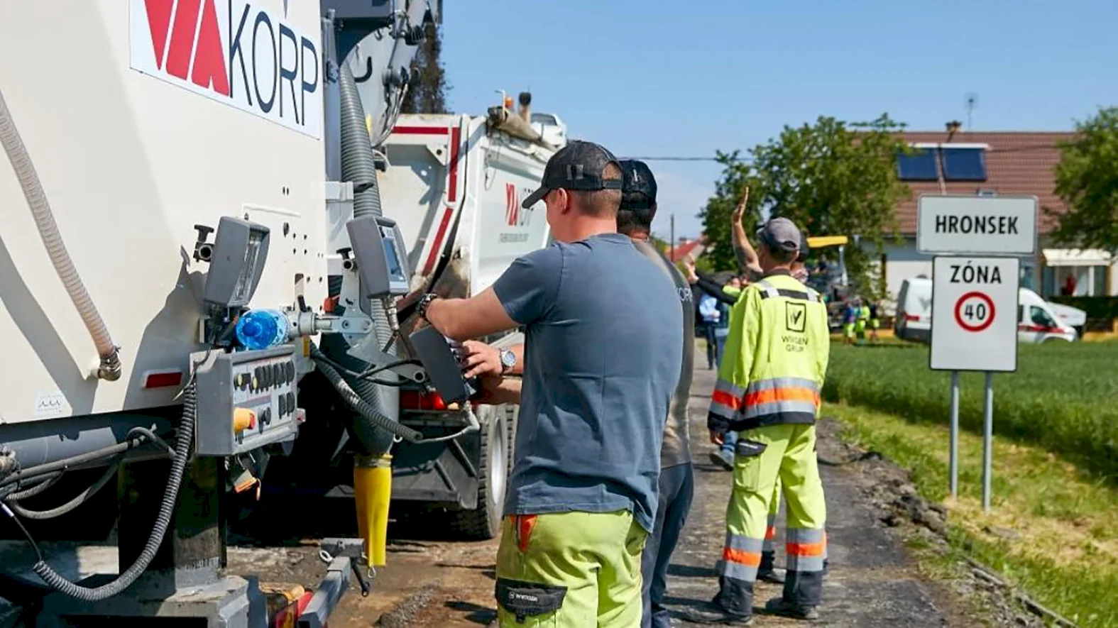 Začínajú rekonštrukcie eurofondových ciest na Horehroní i pri Fiľakove