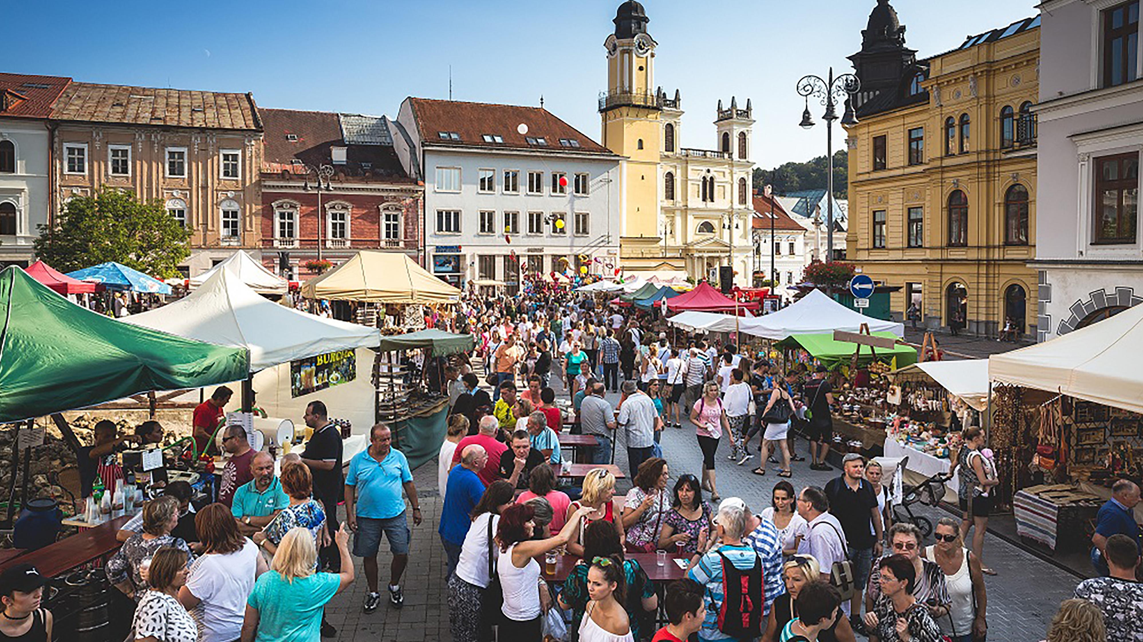 Na Radvanský jarmok sa chystá takmer 250 remeselníkov, priblíži hrebenárstvo