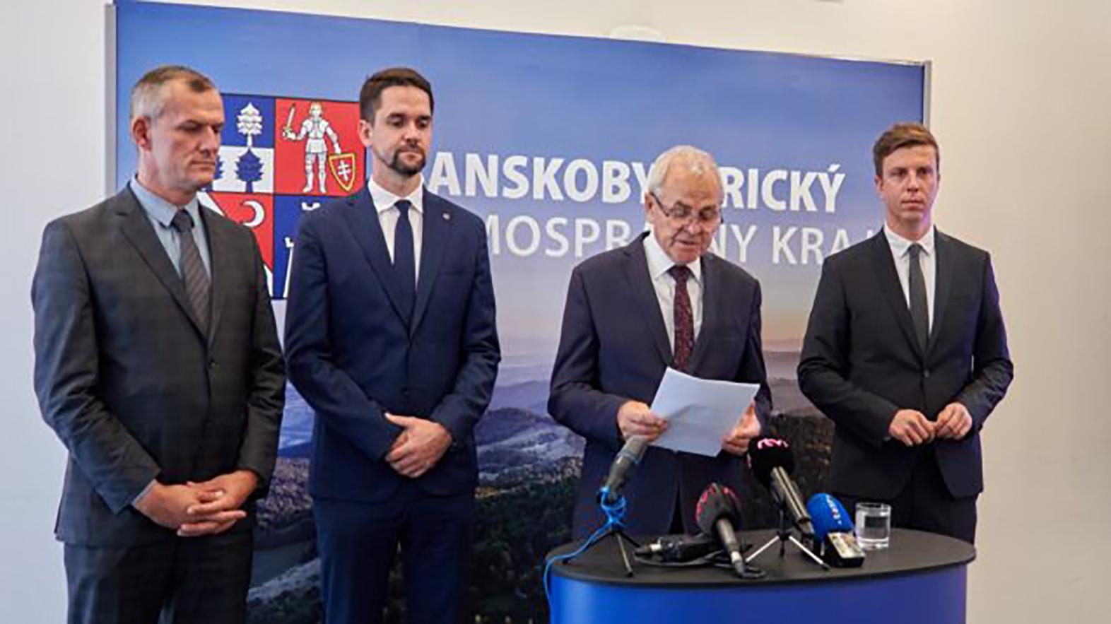 Len vládne balíčky budú mať dosah na rozpočet viac než 32 miliónov eur