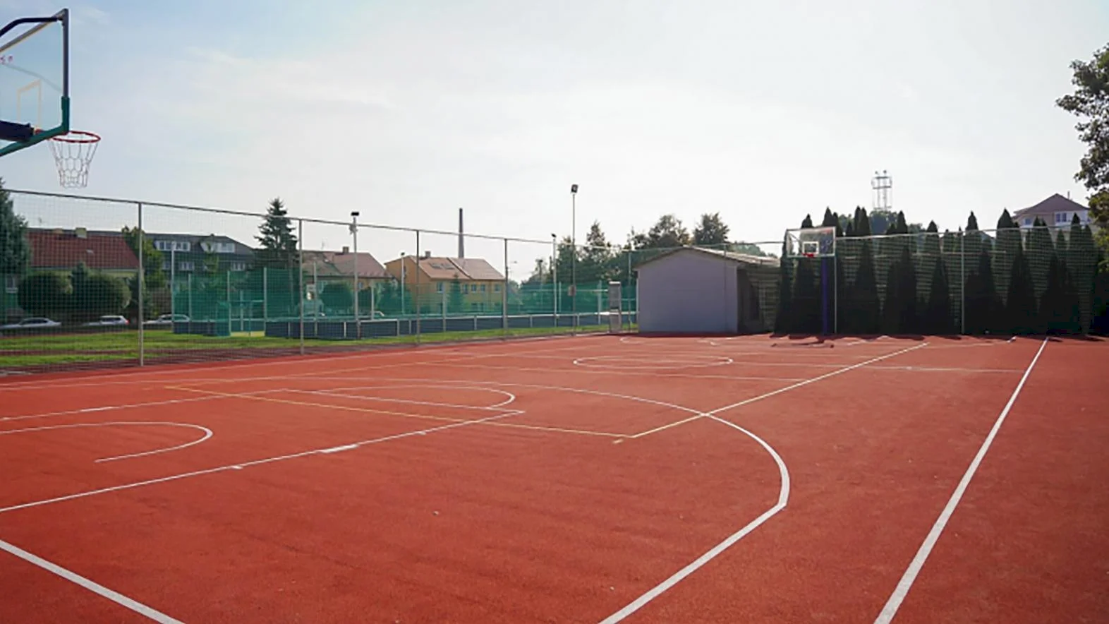 Na gymnáziu v Dunajskej Strede sprístupnili zrekonštruovaný športový areál