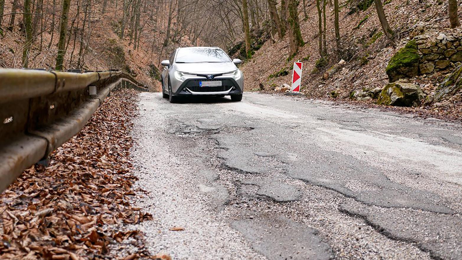 KSK ukončil obnovu cesty medzi Hájom a Hačavou za vyše milión eur
