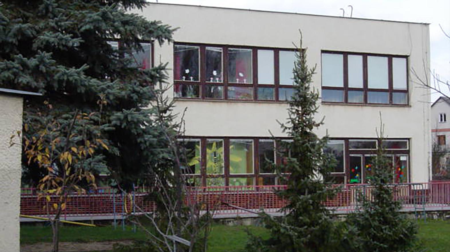 Obec plánuje zrekonštruovať malotriednu školu, chce si ju uchovať