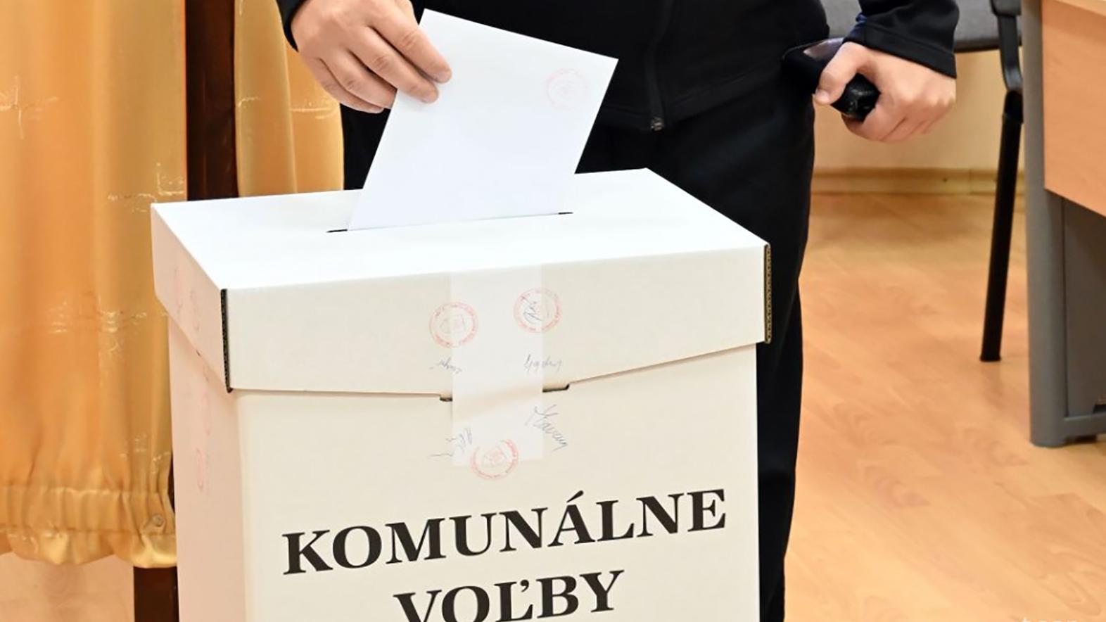 O mesiac budú voľby starostov, predsedov krajov i poslancov