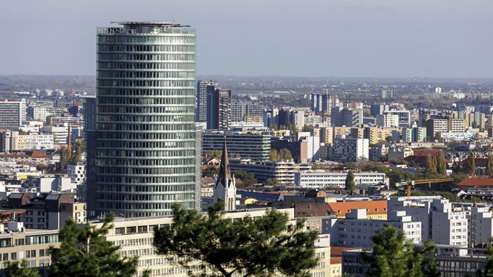 Vysoké ceny energií môžu prinútiť najmä malé obce obmedziť služby obyvateľom