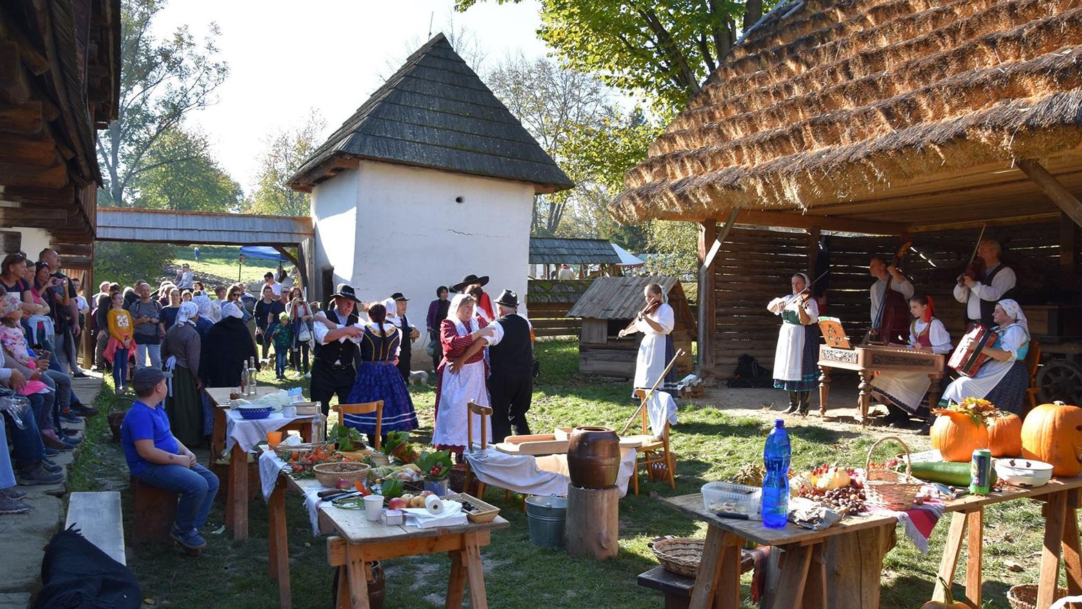 V Múzeu slovenskej dediny predstavia jesenné práce na gazdovstve