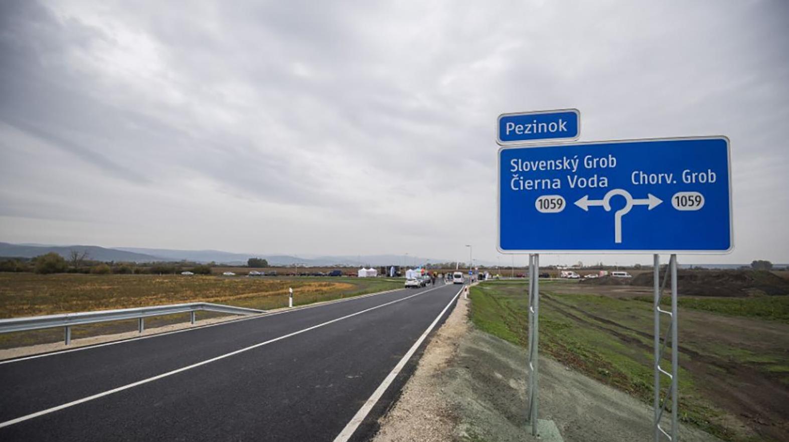 Pre motoristov otvorili prvú etapu Malokarpatského obchvatu