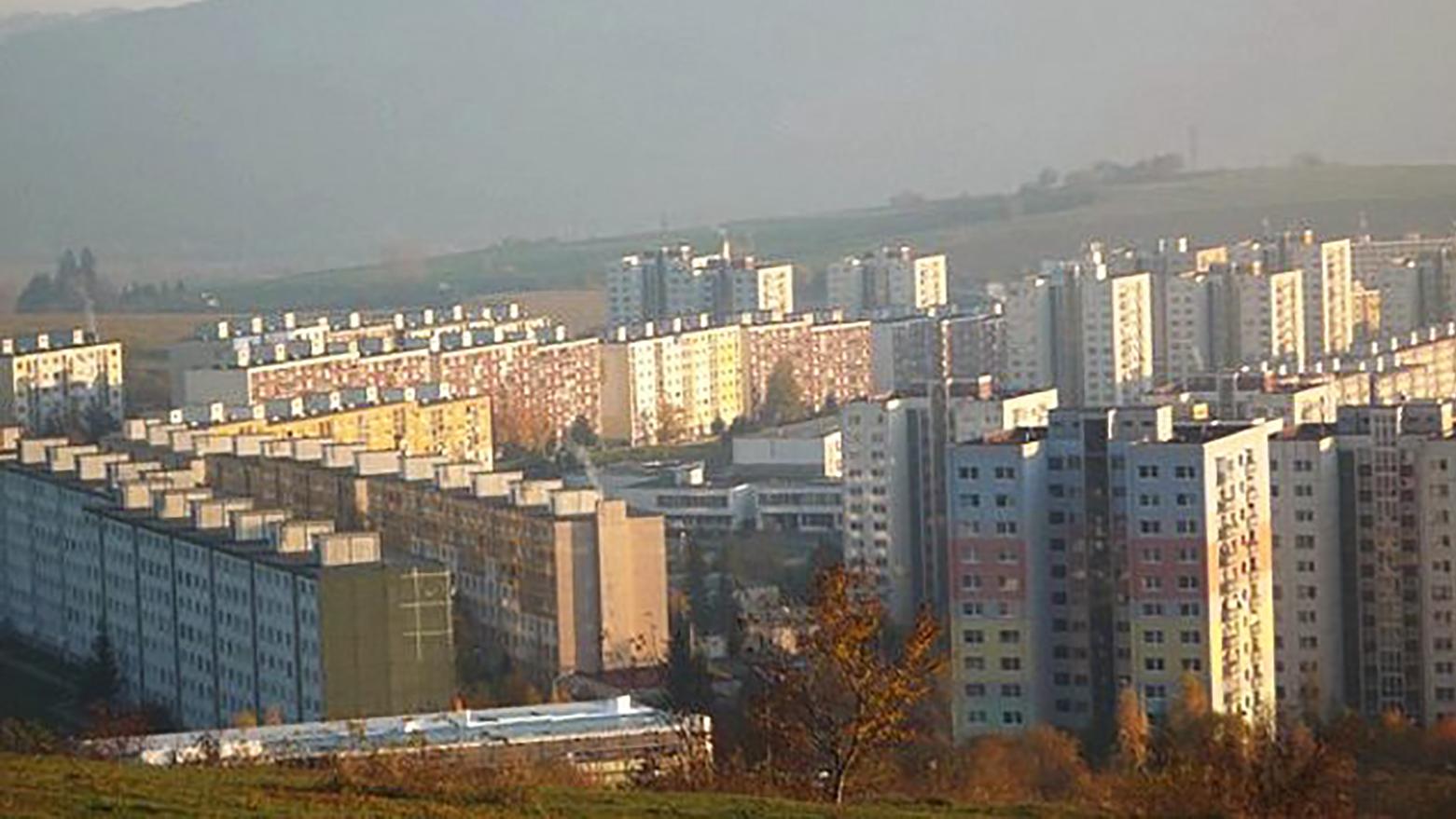 Mesto začalo s rekonštrukciou cesty v Sásovej, peniaze možno ušetrí
