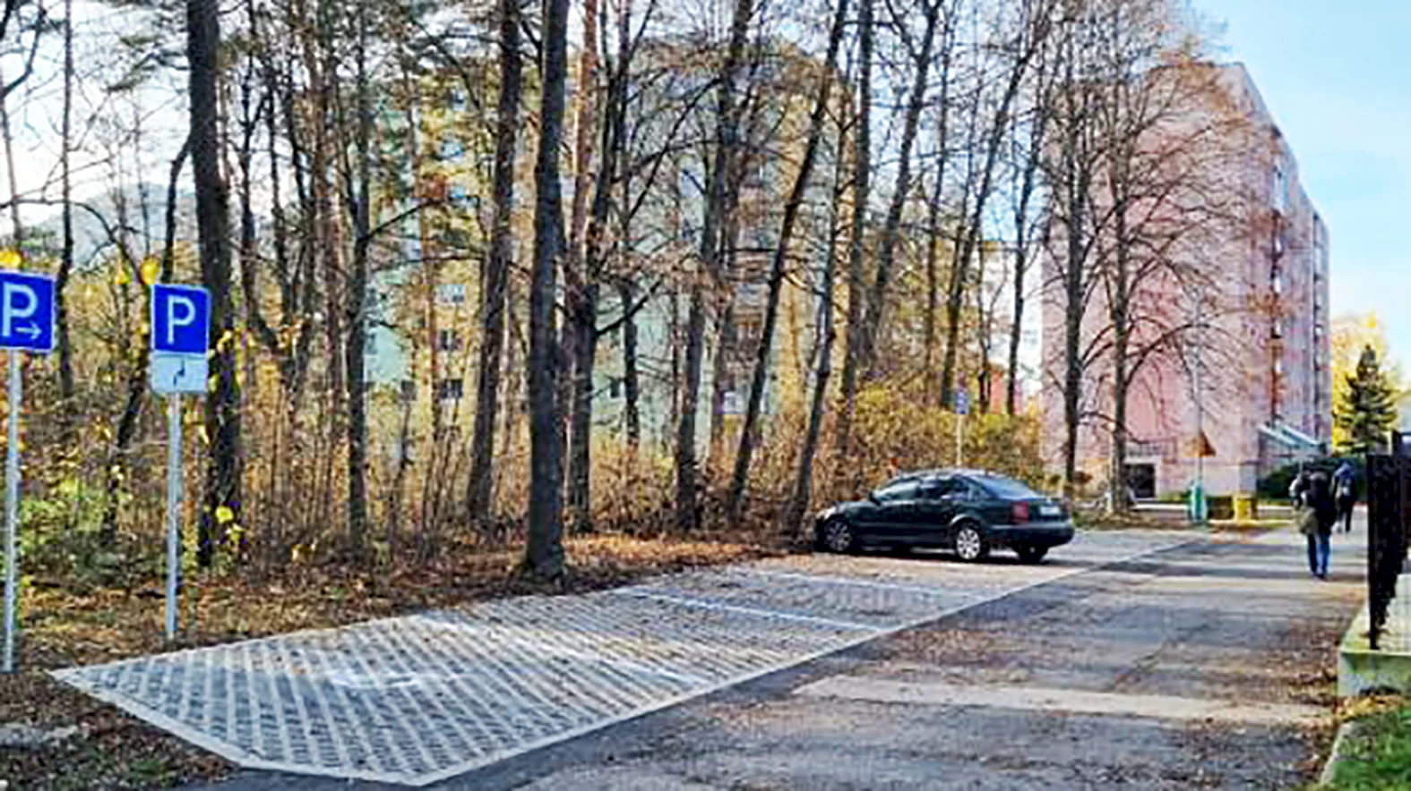 Na sídlisku Belanská v Liptovskom Hrádku nové chodníky i parkoviská