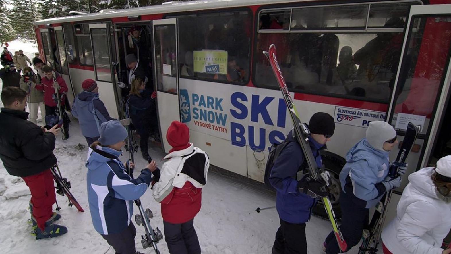 Skibusy do Demänovskej doliny budú jazdiť podľa nového cestovného poriadku