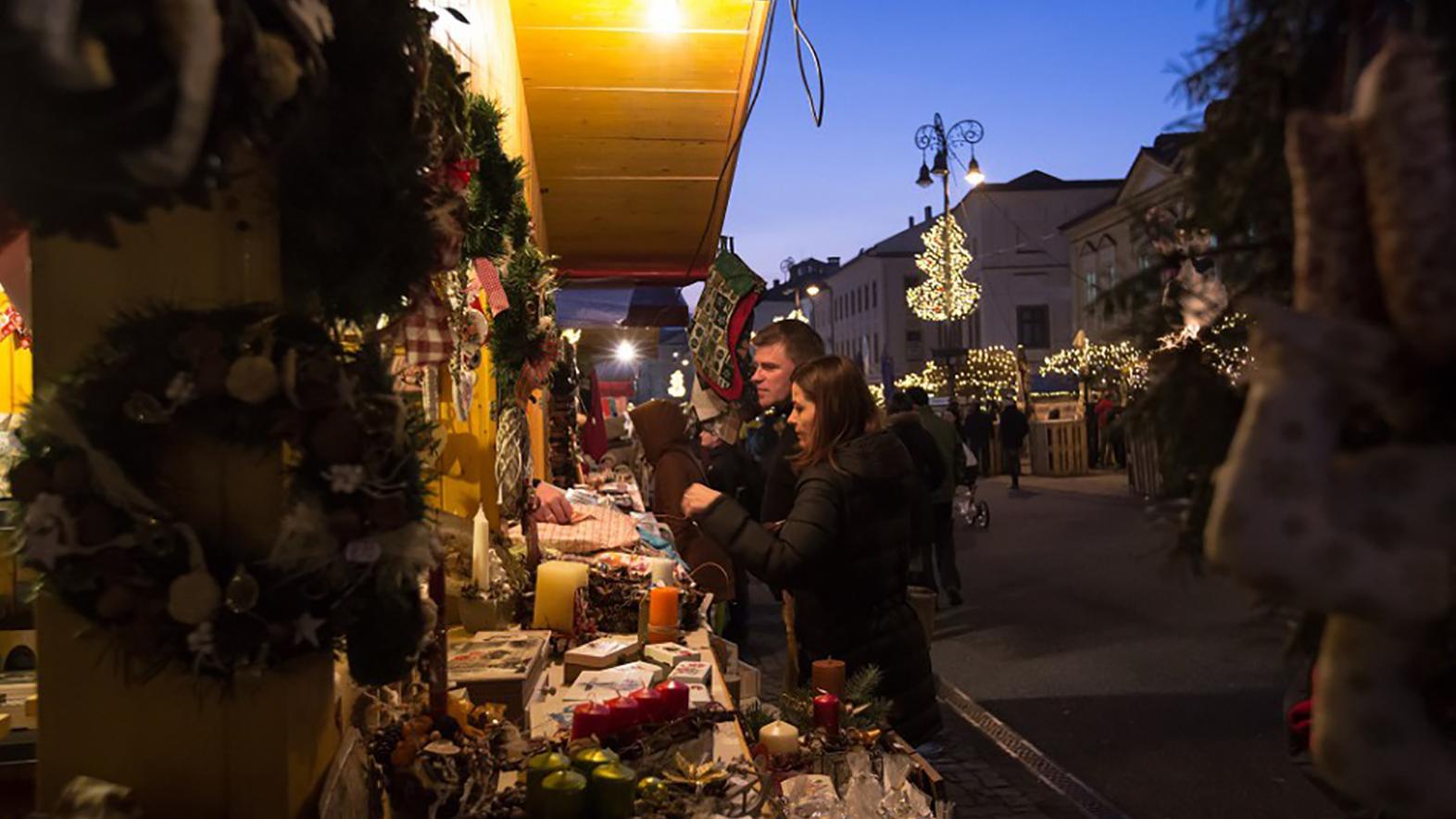 Do mesta sa po dvoch rokoch vrátia tradičné vianočné trhy