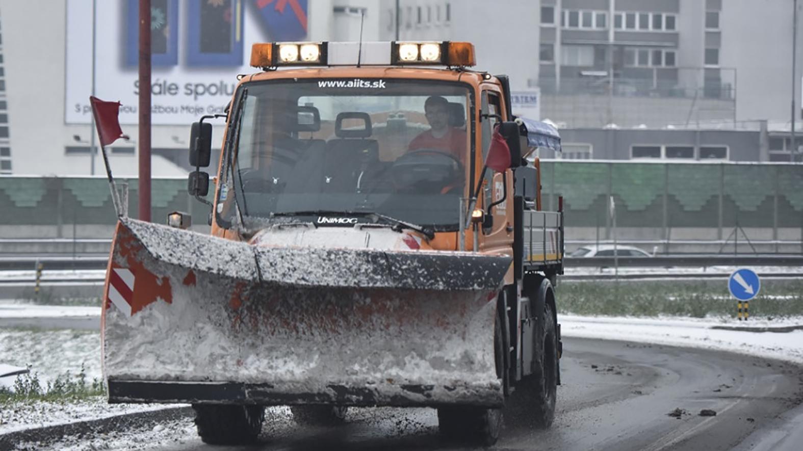 Prešov opäť použije na zimnú údržbu ekologický materiál