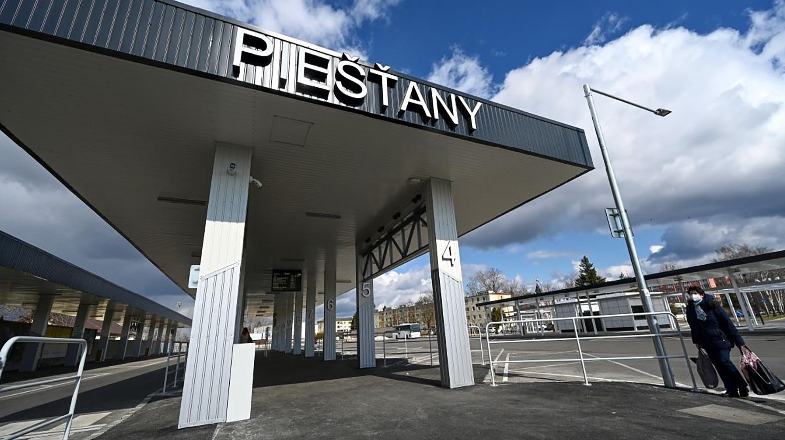 V Piešťanoch odovzdali po rekonštrukcii do užívania autobusovú stanicu