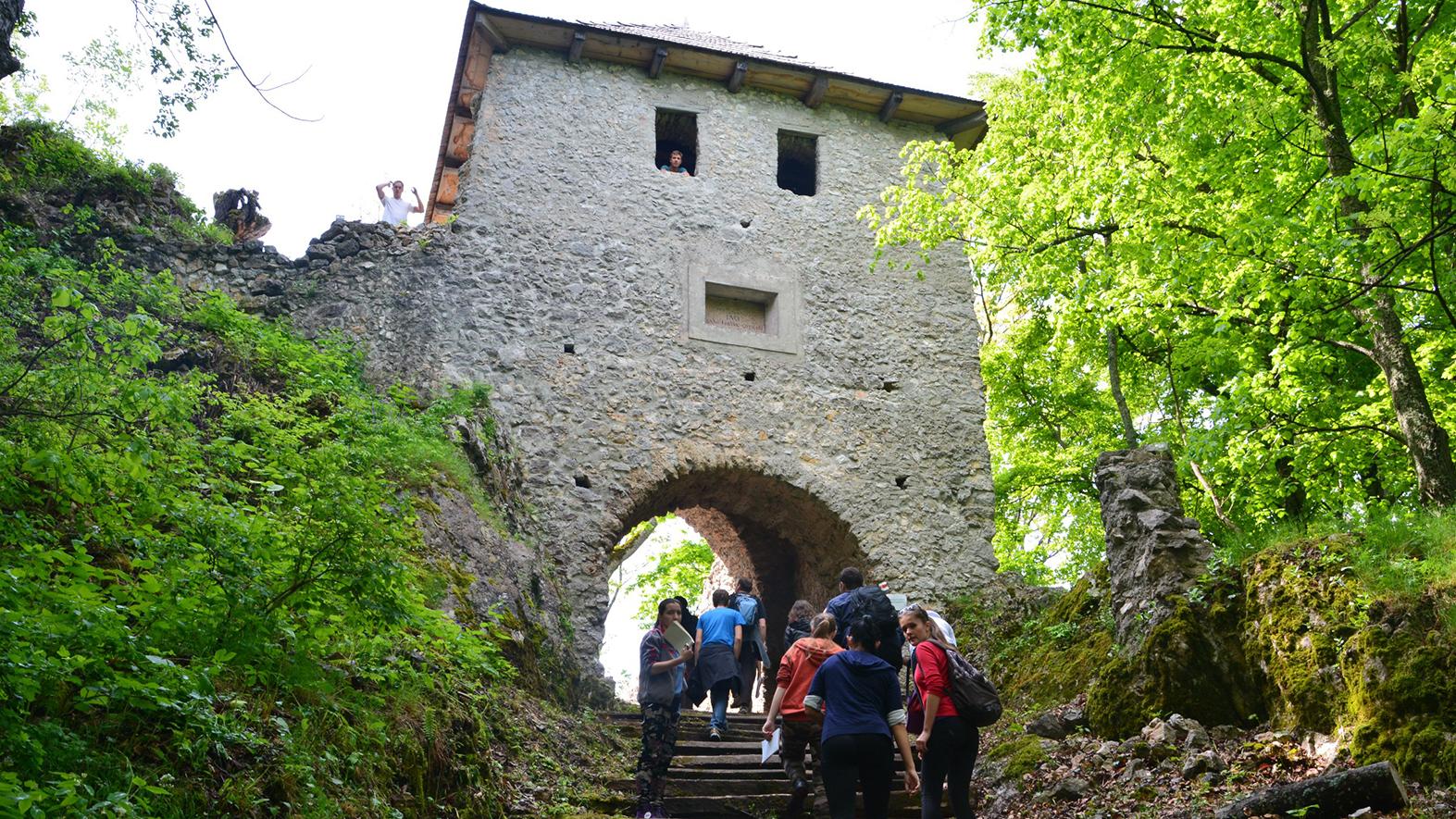 Náučný chodník na Muránsky hrad prešiel kompletnou rekonštrukciou