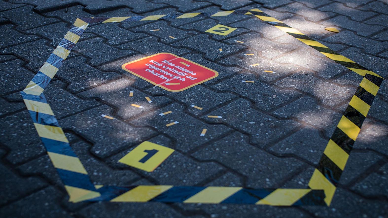 Ľudí občas treba postrčiť k dobrým veciam, pomáhajú aj behaviorálne techniky