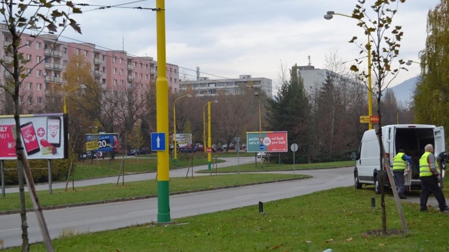 V Žiline demontovali 12 nelegálnych reklamných stavieb na pozemkoch mesta