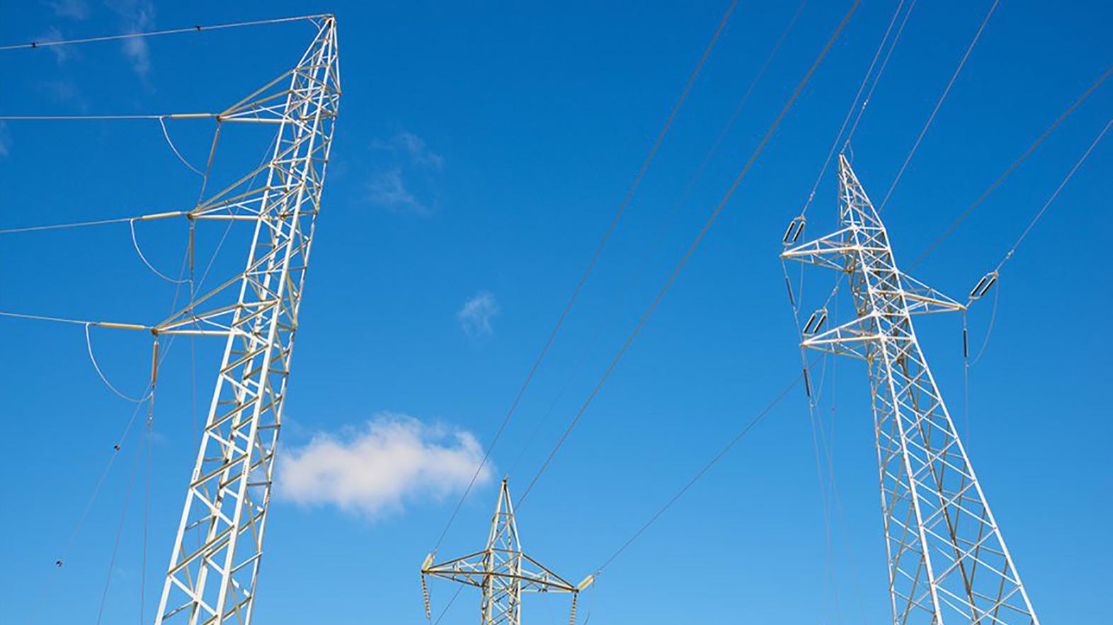 Zálohové platby za elektrinu vzrástli mestu v priemere o 120 percent