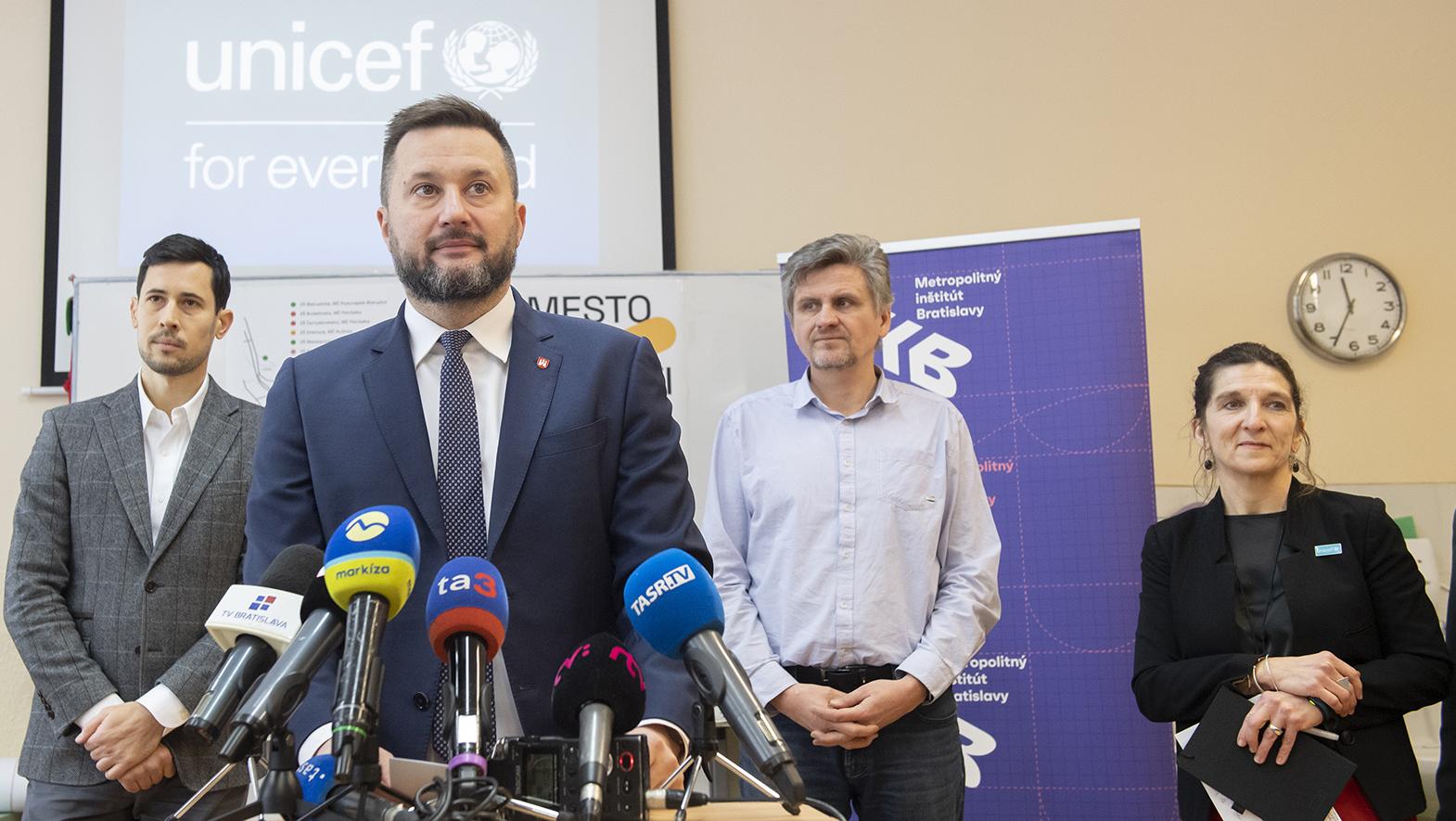 Do projektu bezpečnosti detí v okolí škôl sa zapojí ďalších 10 ZŠ