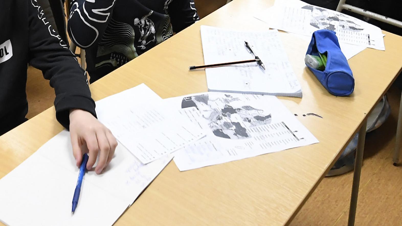Envirovýchova nie je na školách povinná,ale je súčasťou niektorých tém