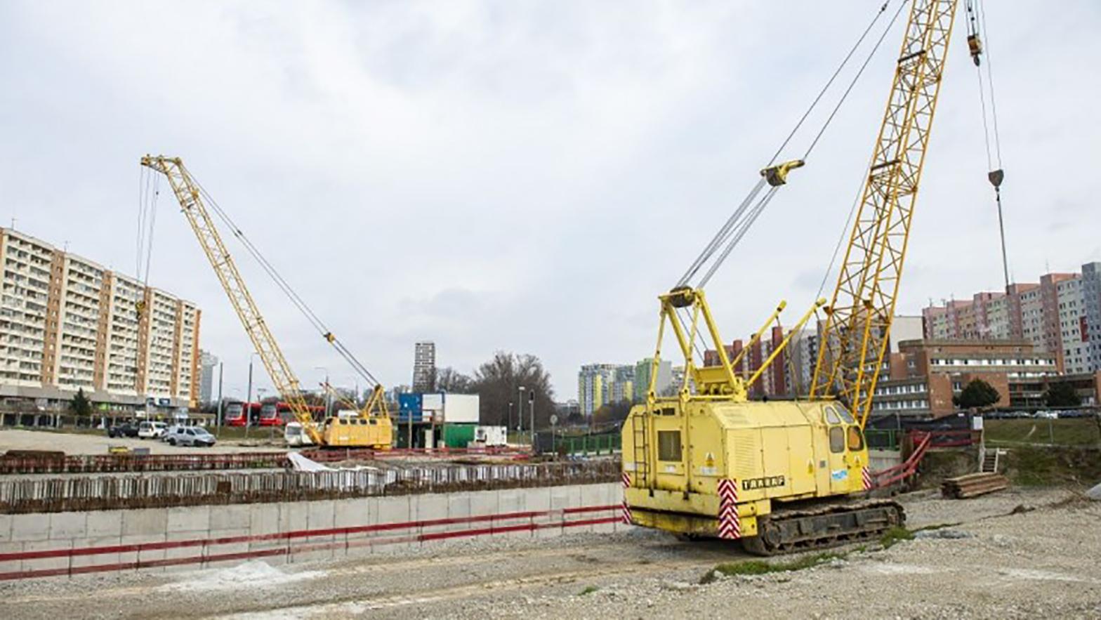 Mesto Bratislava získalo eurofondy na novú električkovú trať v Petržalke