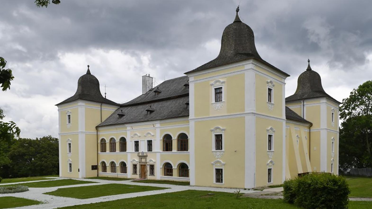 V hanušovskom kaštieli prebieha rozsiahla rekonštrukcia