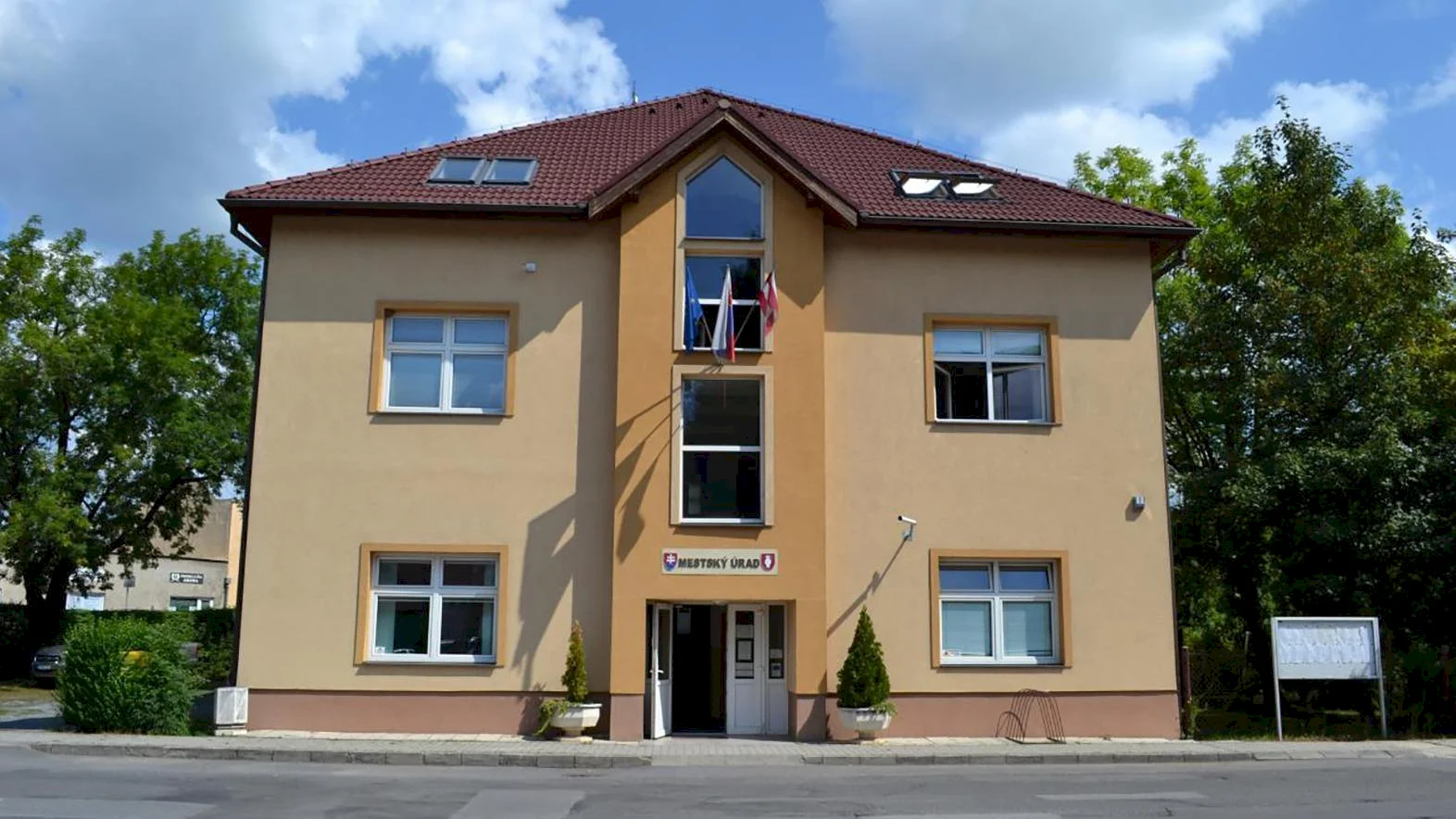 Dotácie v celkovej výške 68 500 eur získalo tento rok 12 združení