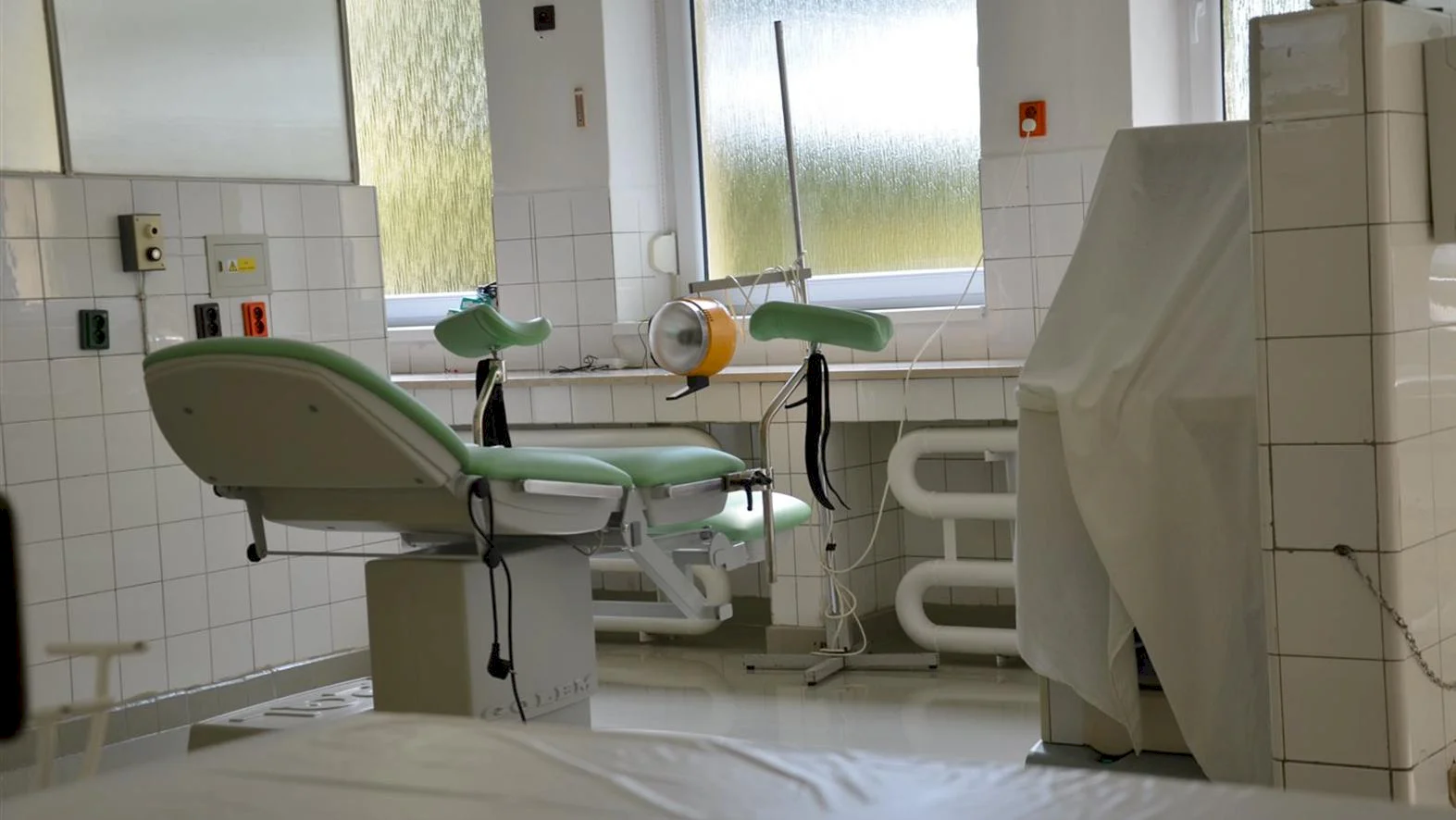 Nemocnica nesúhlasí so zrušením pôrodnice, poukazuje na špecifiká regiónu