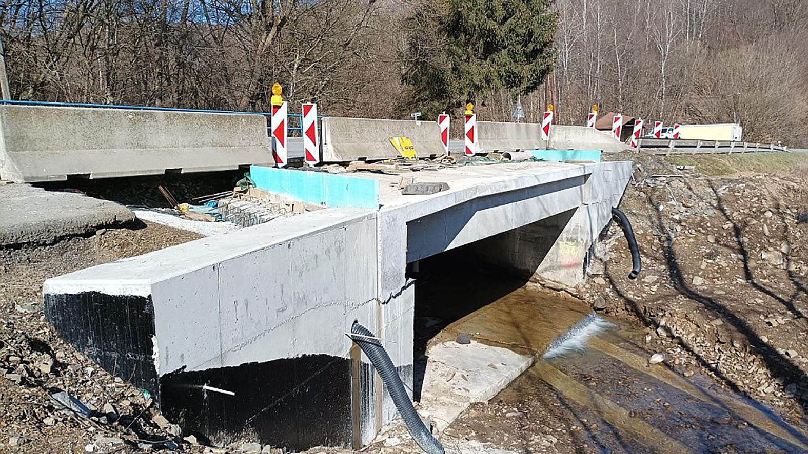 Kraj spustil modernizáciu 65-ročného mosta pred Jalovou 