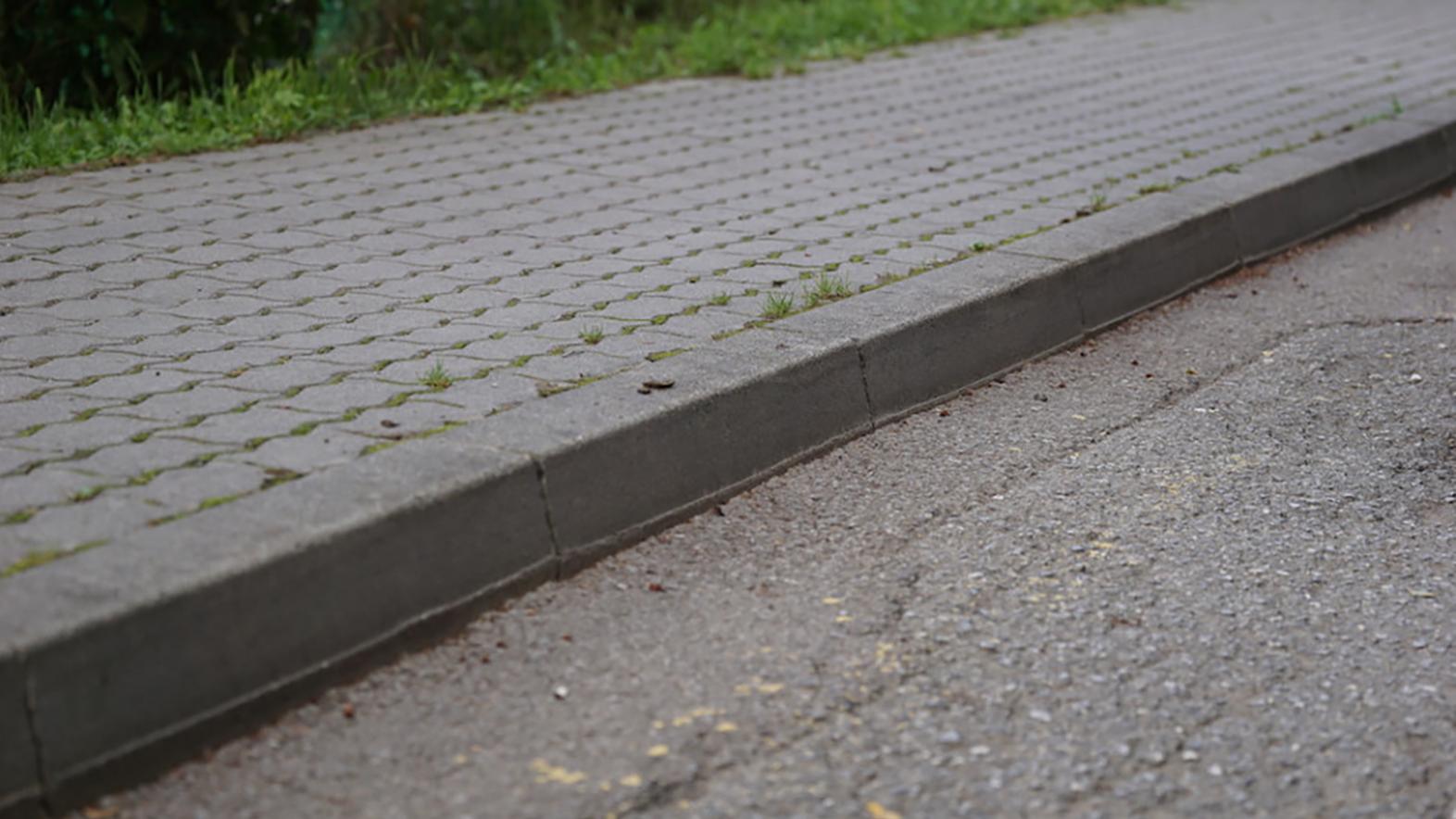 V rómskej osade dobudujú a obnovia cesty a chodníky, obec získala NFP
