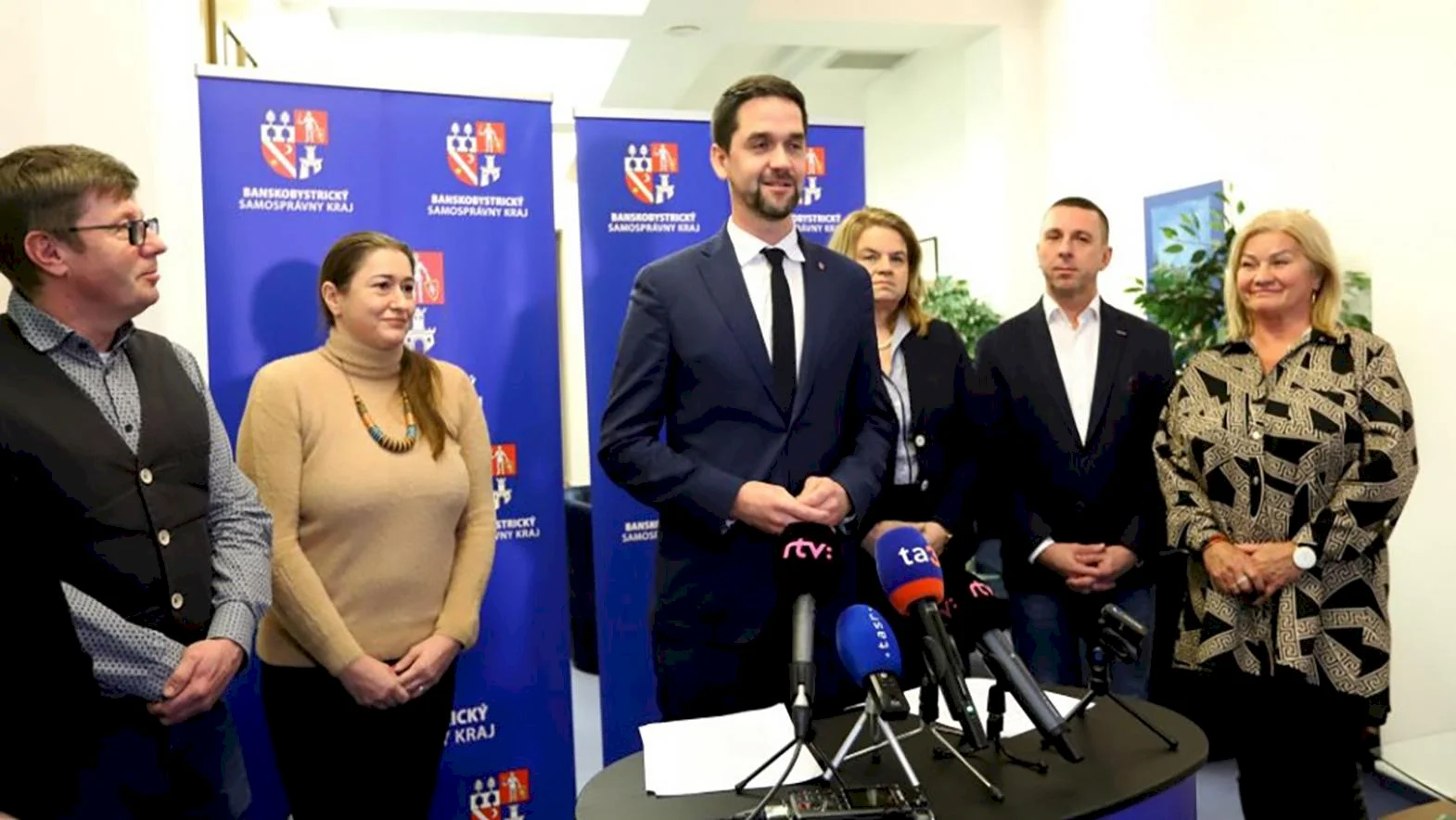 BBSK: Politické subjekty vyzýva na spoluprácu so samosprávami