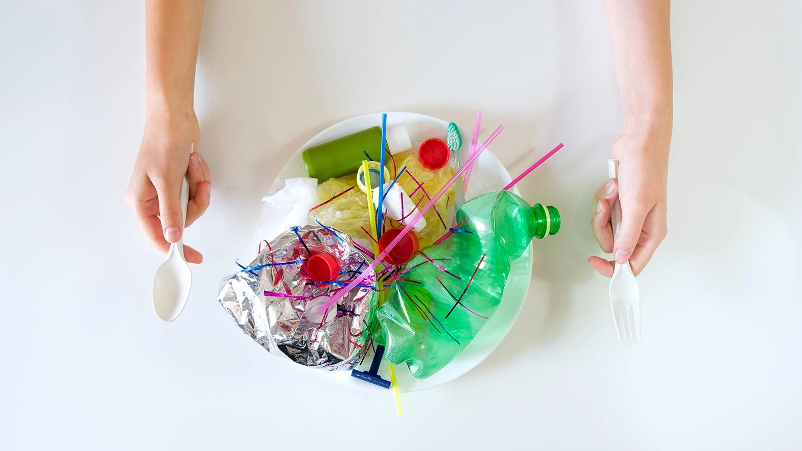 Zníženie znečistenia plastmi do roku 2040 až o 80 percent
