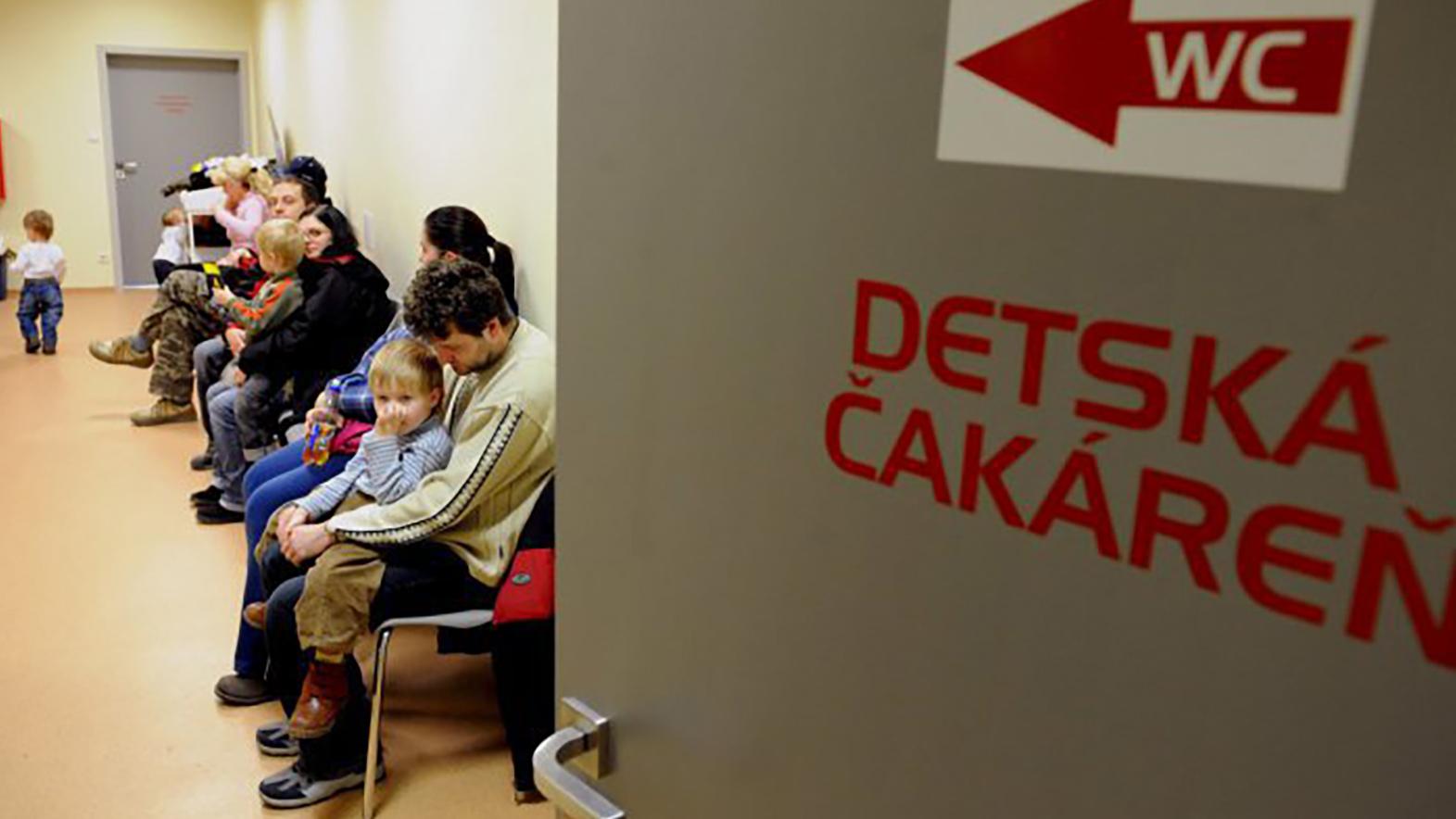 V Ružomberku a Námestove nesúhlasia so zrušením ambulantnej pohotovosti pre deti