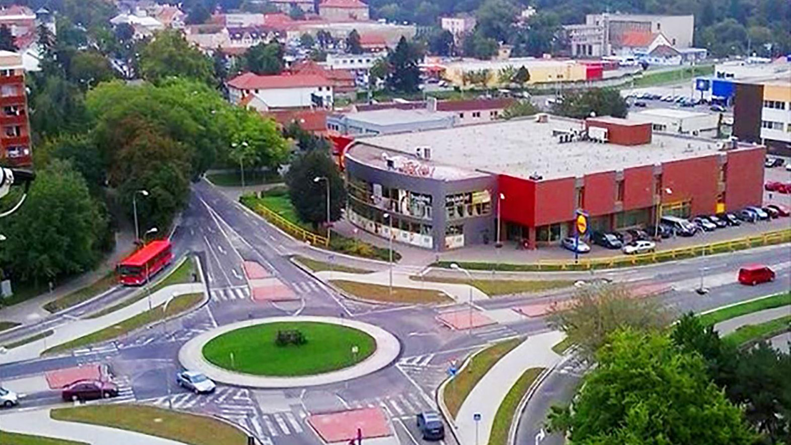 Zlaté Moravce získalI dotáciu na rekonštrukciu cesty a chodníkov