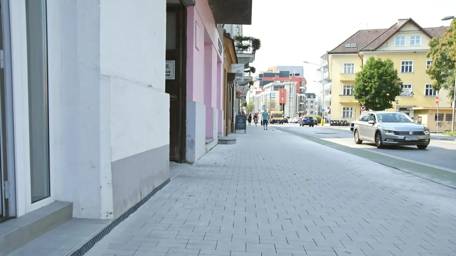 Trenčianska radnica rekonštruuje chodníky v meste za desaťtisíce eur