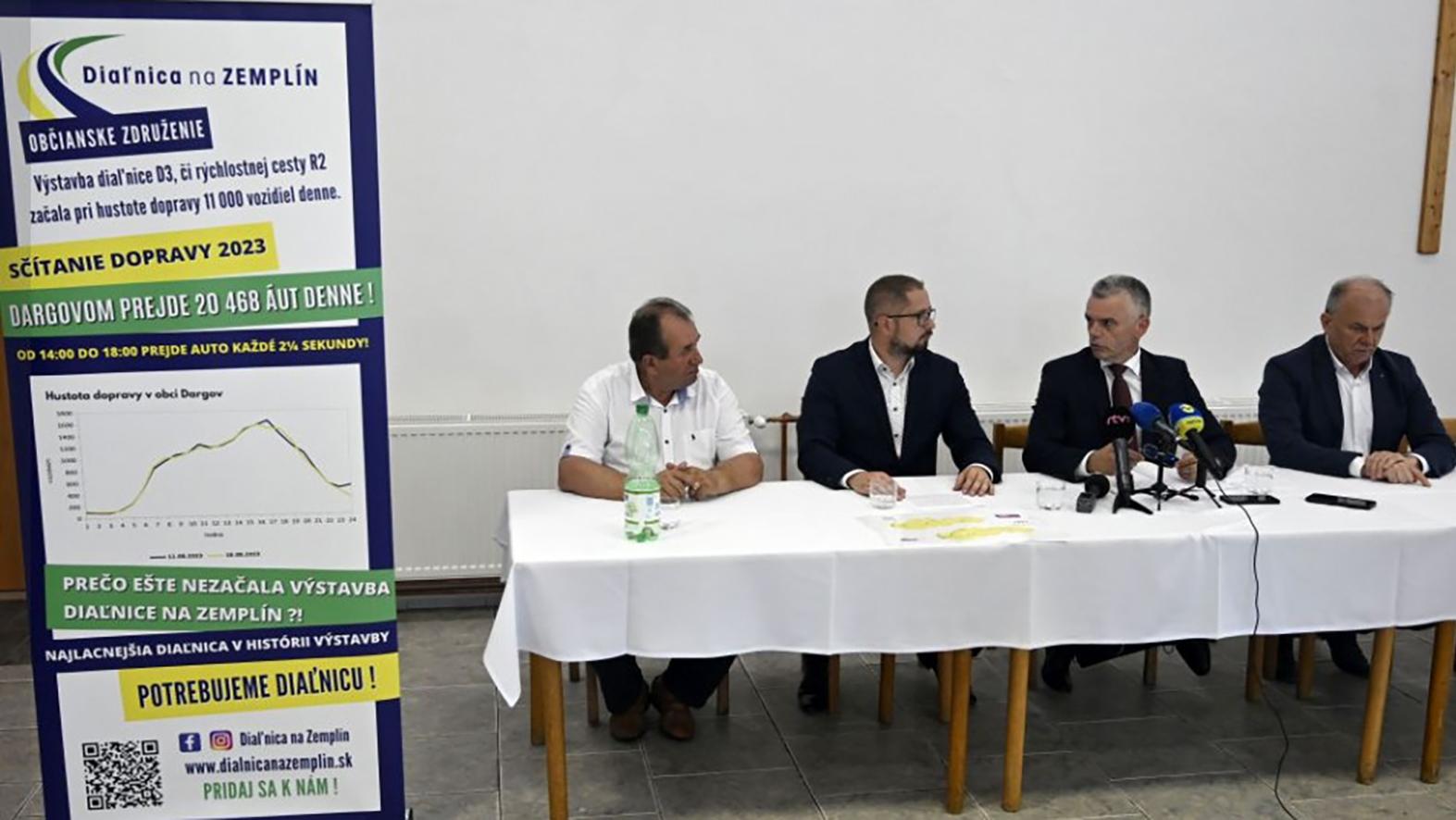 Počet áut prechádzajúcich cez obec Dargov stúpa, OZ apeluje na výstavbu diaľnice