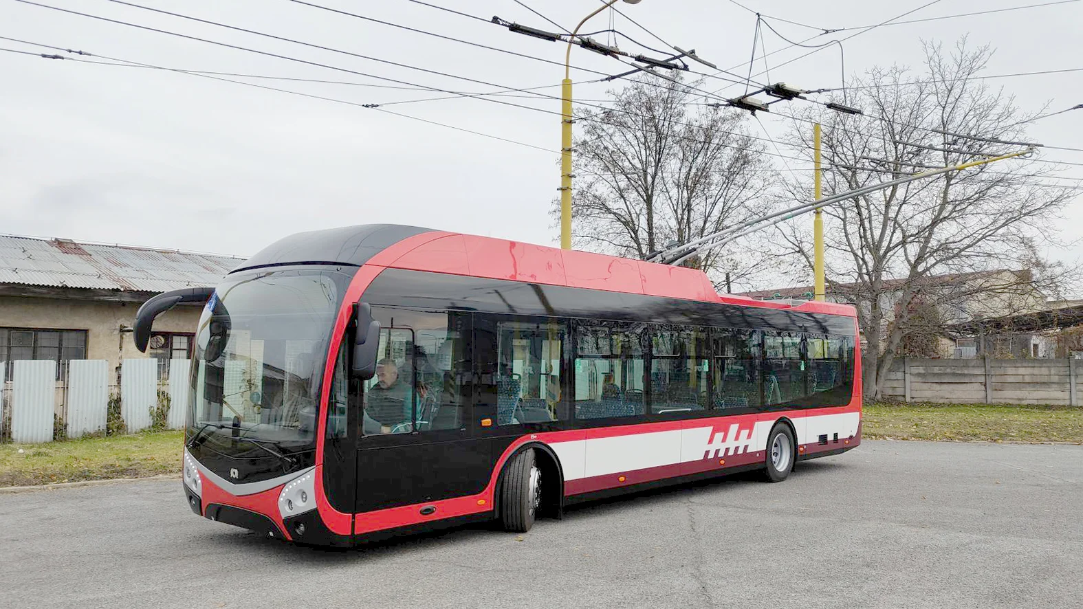 Do Prešova dorazil prvý parciálny trolejbus