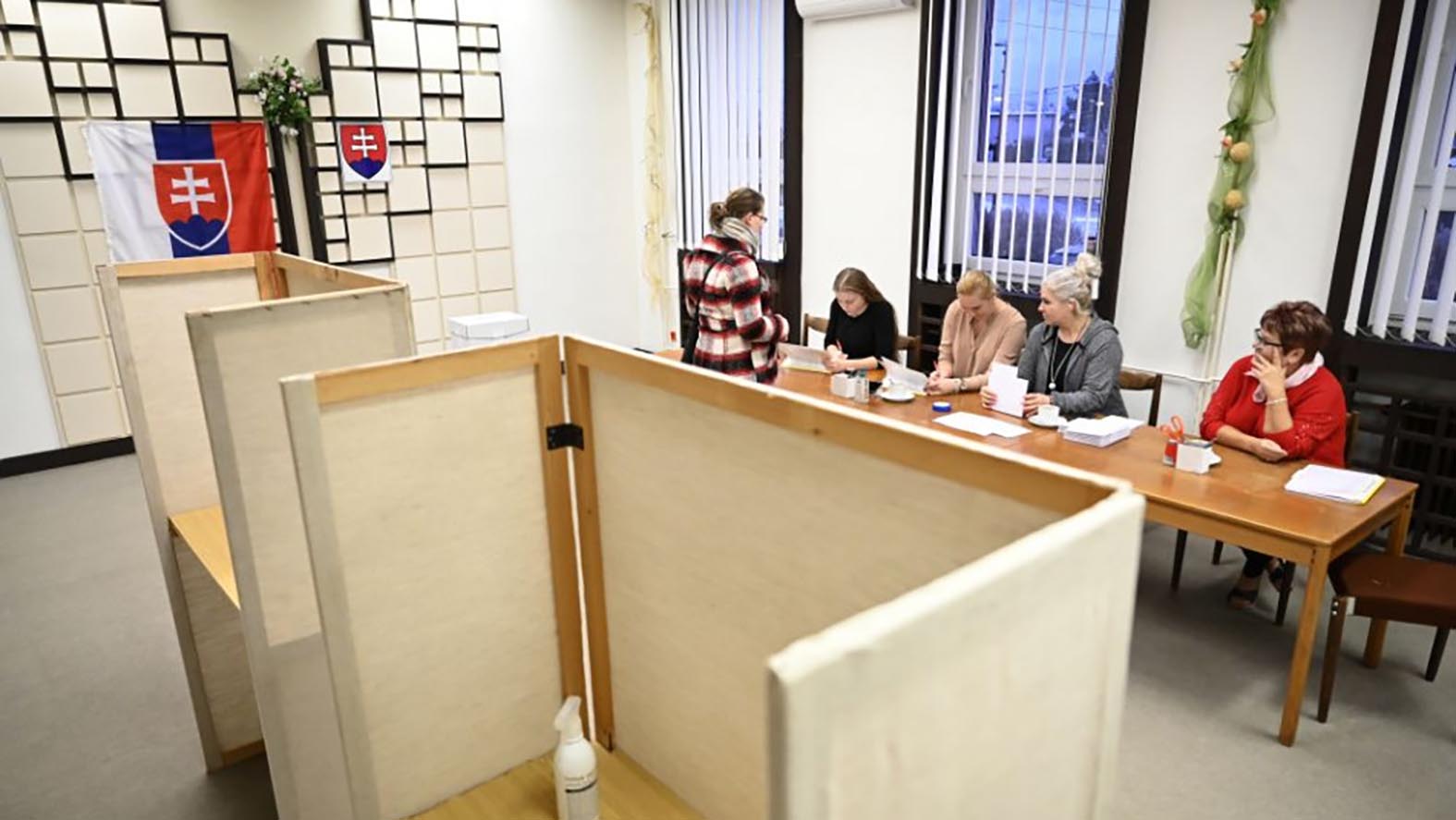 Voľby24: Za vynášanie nepoužitých hlasovacích lístkov hrozí pokuta 33 eur