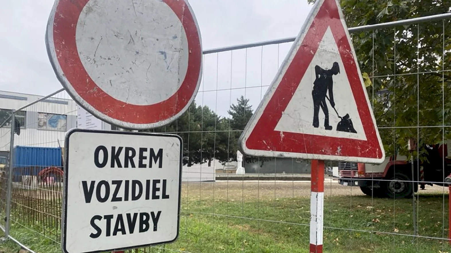 Rekonštrukciu cesty z Veľkých Uheriec po Skýcov dokončia v apríli