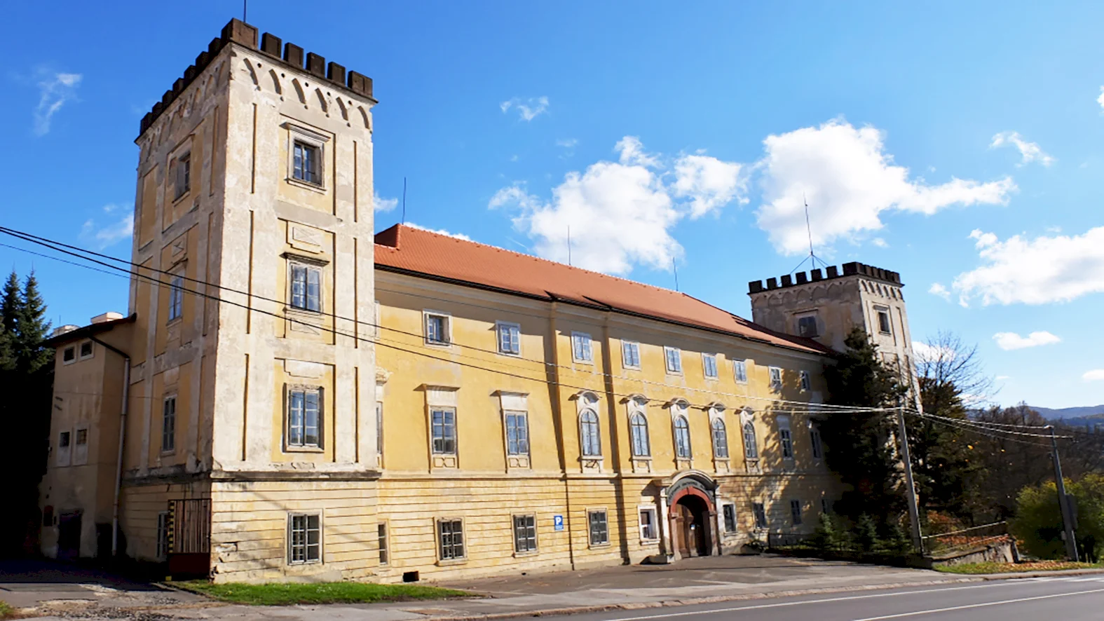 Biskupský kaštieľ mesto komplexne zrekonštruuje